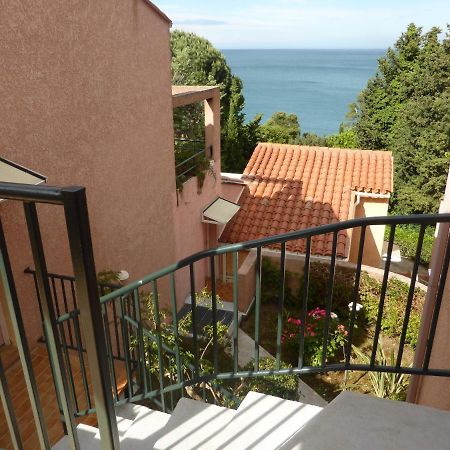 4Sap7 Appartement Avec Belle Terrasse Collioure Room photo